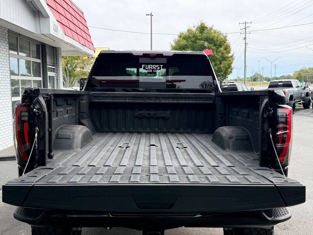 Used 2024 GMC Sierra 2500 AT4 w/ AT4 Premium Plus Package AWD/4WD image 10