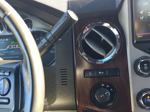 Used 2015 Ford F250 Lariat w/ Lariat Ultimate Package image 26