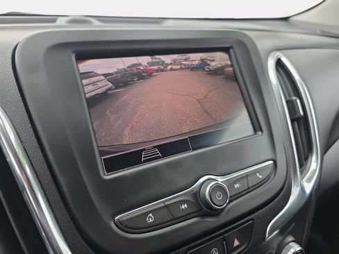 Used 2022 Chevrolet Equinox LT FWD image 22