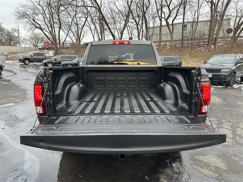 Used 2021 RAM 1500 Classic Warlock w/ Luxury Group image 9