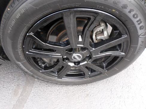 Used 2024 Nissan Kicks SR w/ SR Premium Package FWD image 33
