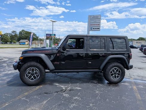 Used 2024 Jeep Wrangler Unlimited Rubicon AWD/4WD image 8