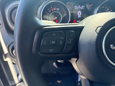 Used 2022 Jeep Wrangler Sport AWD/4WD image 13