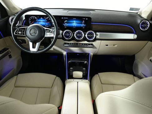 Certified 2023 Mercedes-Benz GLB 250 4MATIC image 4