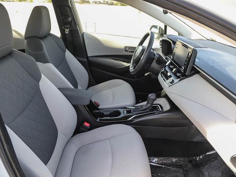 Certified 2022 Toyota Corolla LE FWD image 17