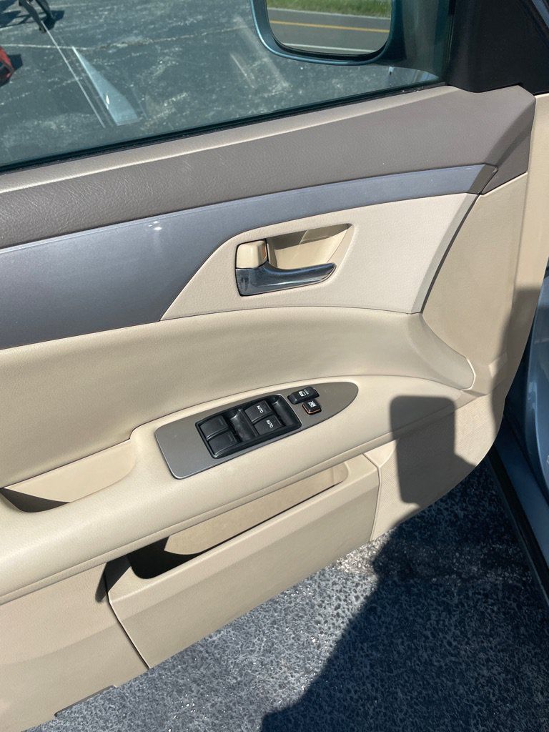 Used 2006 Toyota Avalon XL FWD image 11