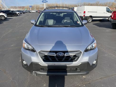 Used 2022 Subaru Crosstrek 2.0i Premium w/ Moonroof Package image 10