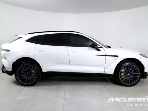 Used 2023 Aston Martin DBX 707 image 9
