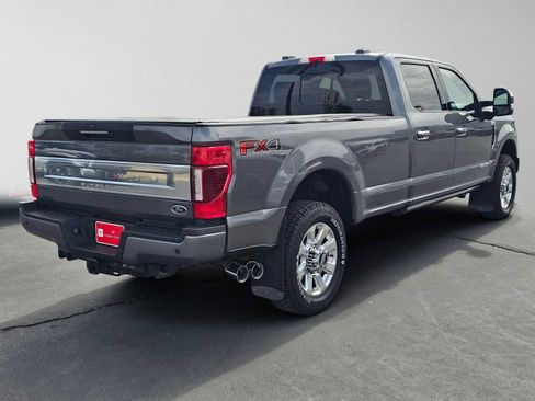 Used 2022 Ford F350 Platinum AWD/4WD image 3
