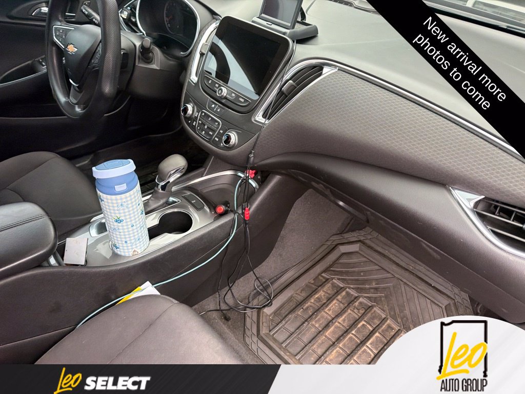 Used 2021 Chevrolet Malibu LT FWD image 6