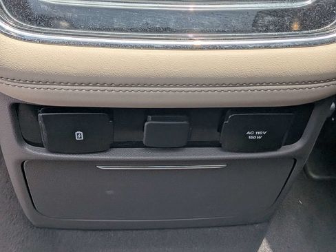 Certified 2024 Lincoln Navigator Reserve AWD/4WD image 17
