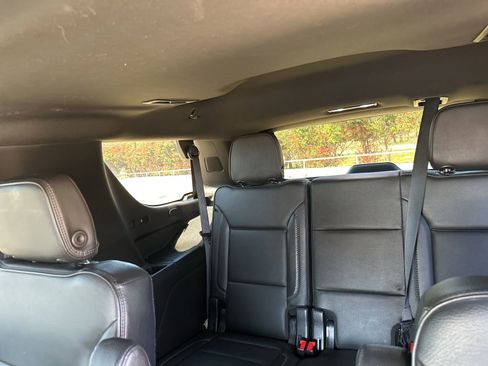 Used 2021 GMC Yukon Denali w/ Denali Premium Package image 15