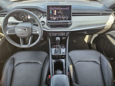 Used 2025 Jeep Compass Limited AWD/4WD image 31