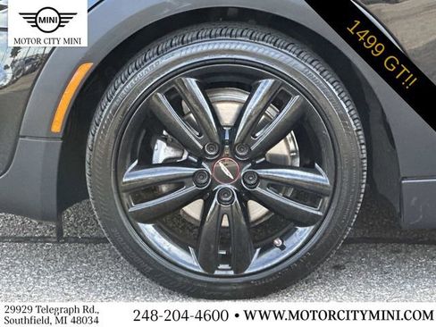 Used 2021 MINI Cooper 2-Door Hardtop image 11