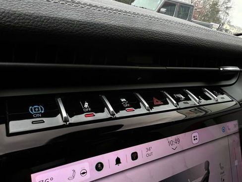 Used 2024 Jeep Grand Cherokee Limited 4xe w/ Luxury Tech Group II image 32