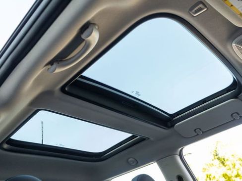 Used 2019 MINI Cooper 2-Door Hardtop image 13