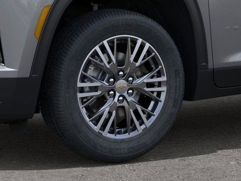 New 2026 Chevrolet Traverse LT image 9