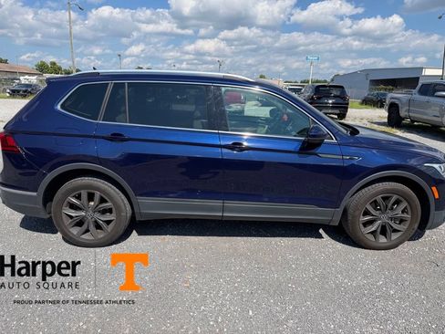 Used 2022 Volkswagen Tiguan SE FWD image 6