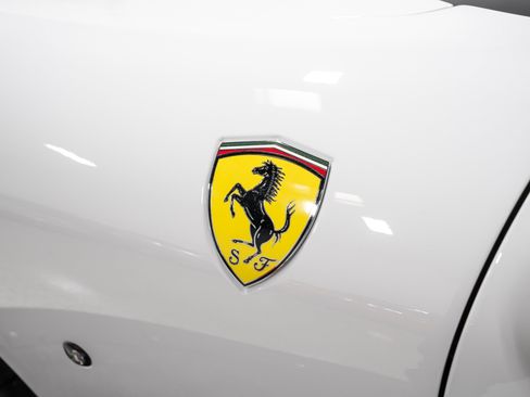 Used 2022 Ferrari Roma RWD image 15