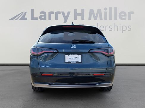 Used 2025 Honda HR-V EX-L image 4