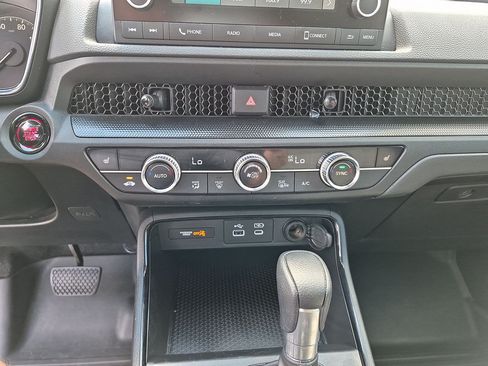 Used 2025 Honda CR-V EX image 24