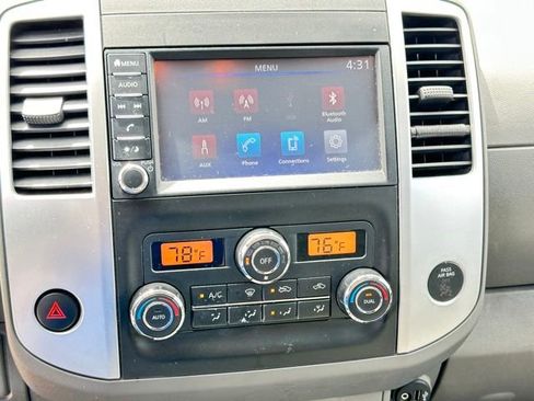 Used 2021 Nissan Frontier SV w/ Midnight Edition Floor Mats AWD/4WD image 16