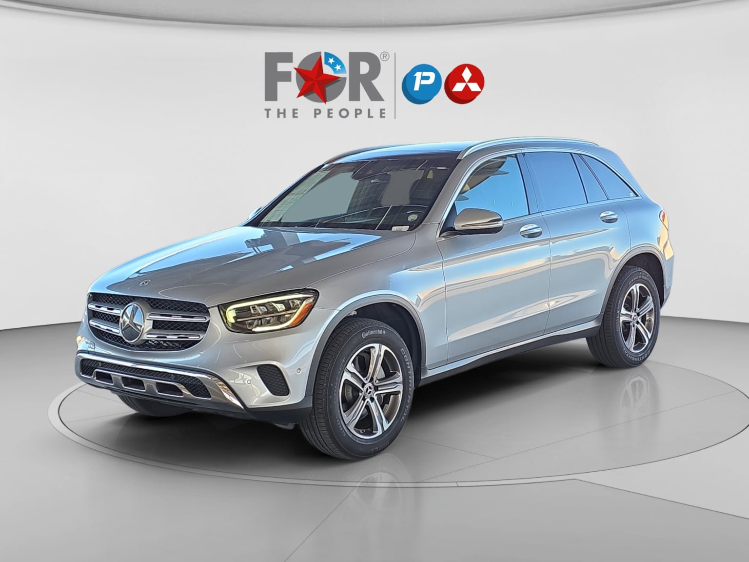 Used 2021 Mercedes-Benz GLC 300 4MATIC w/ Premium Package image 2