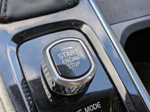 Used 2021 Volvo XC90 T5 Momentum w/ Climate Package image 31