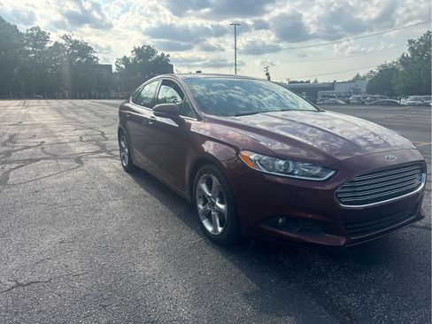 Used 2016 Ford Fusion SE FWD image 6