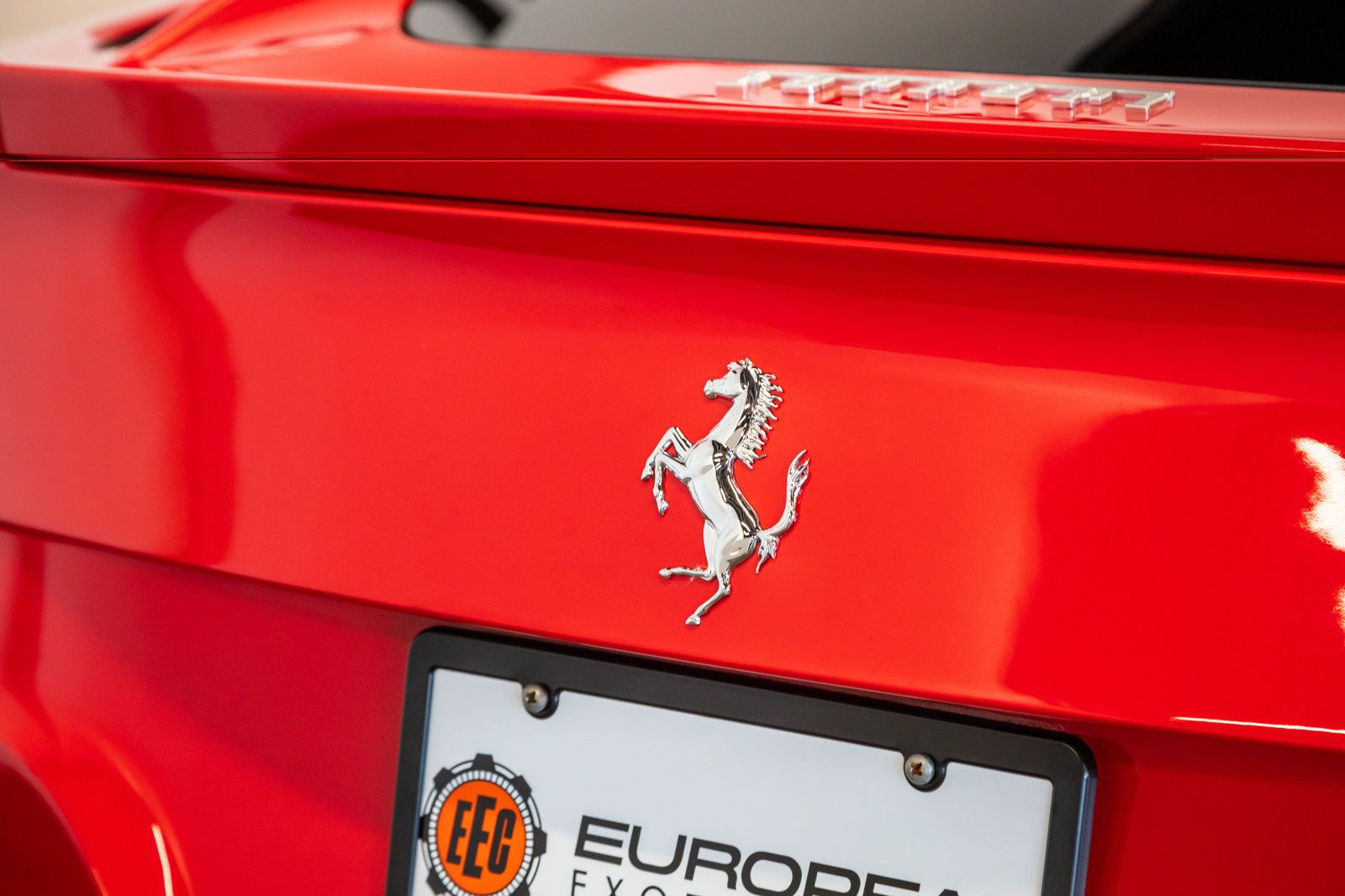 Used 2016 Ferrari F12 Berlinetta RWD image 27