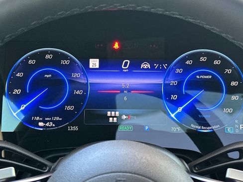 New 2026 Mercedes-Benz EQS 400 4MATIC SUV image 17