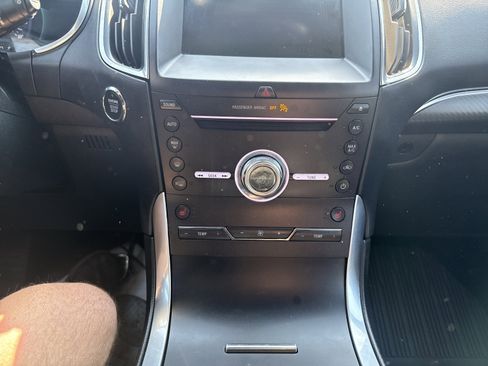 Used 2019 Ford Edge ST w/ Convenience Package AWD/4WD image 9