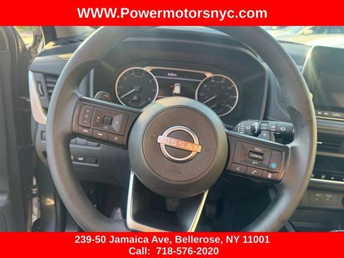 Used 2024 Nissan Rogue SV FWD image 34