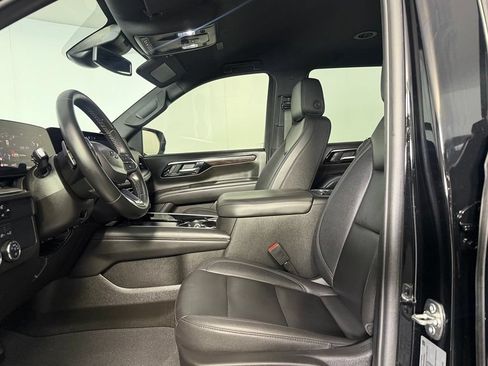 Used 2025 Chevrolet Tahoe Z71 AWD/4WD image 23