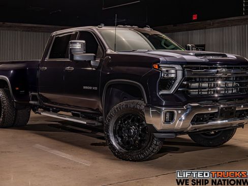 Used 2024 Chevrolet Silverado 3500 LTZ w/ LTZ Plus Package AWD/4WD image 1