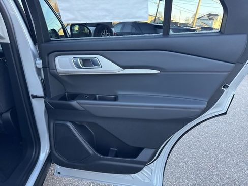 New 2026 Ford Explorer Active image 29