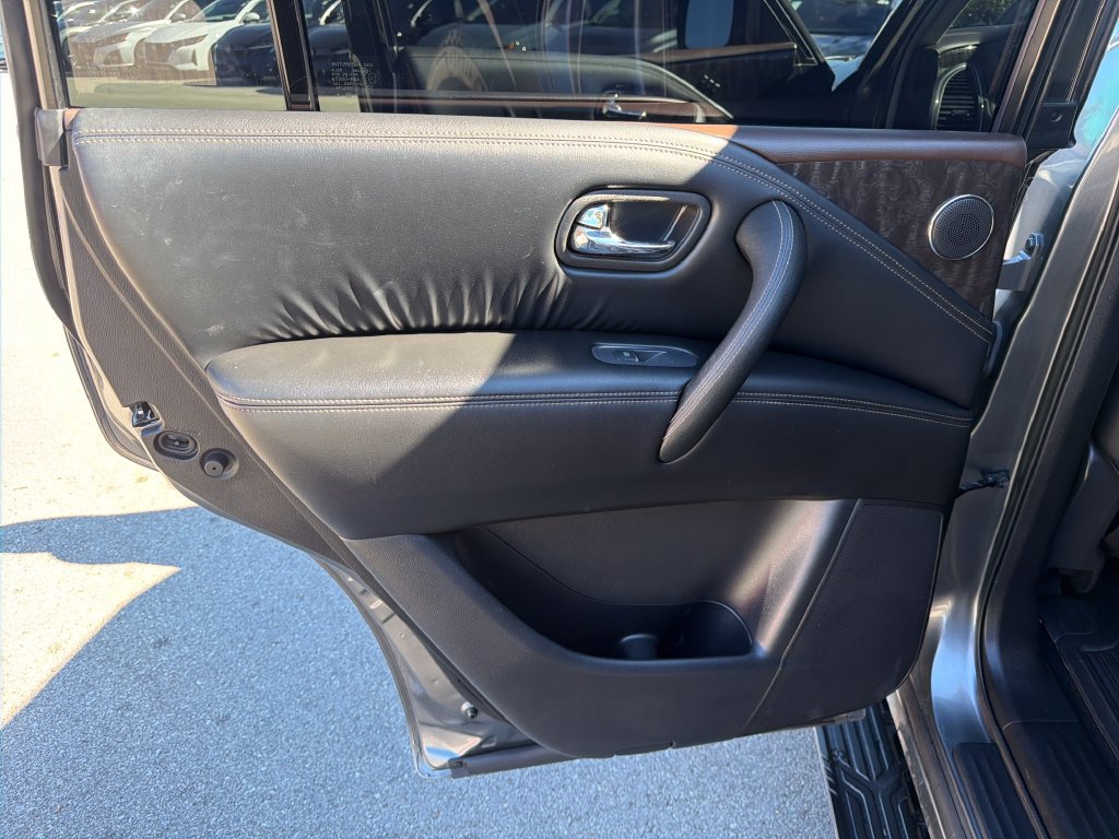 Used 2023 Nissan Armada Platinum w/ Captain's Chairs Package RWD image 39