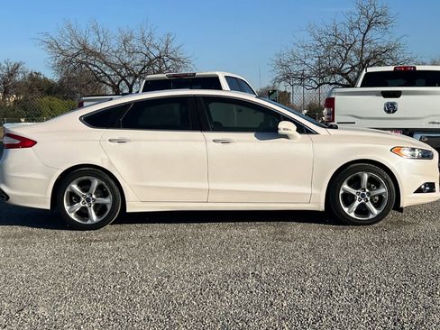 Used 2014 Ford Fusion Titanium image 9