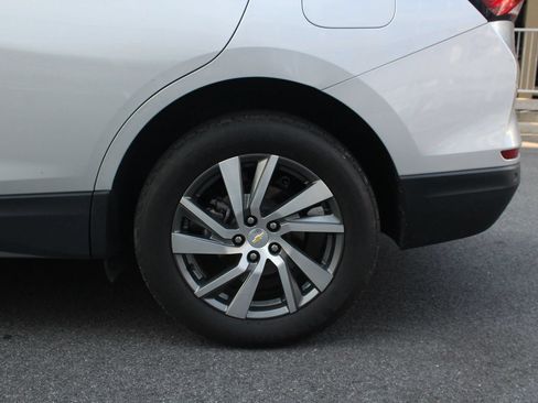 Used 2022 Chevrolet Equinox Premier AWD/4WD image 10