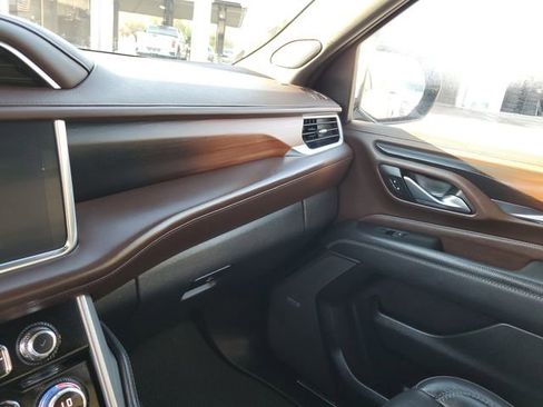Used 2022 GMC Yukon Denali image 25