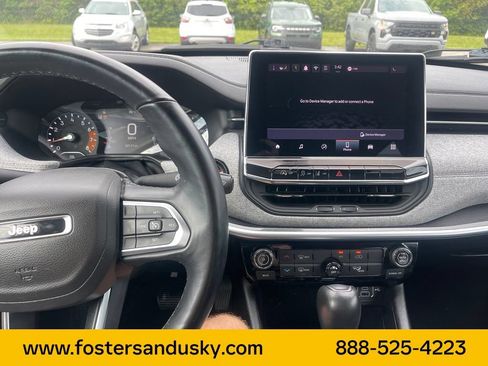 Used 2022 Jeep Compass Latitude AWD/4WD image 10