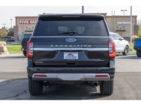 Used 2024 Ford Expedition Limited image 4
