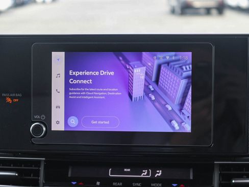 New 2026 Toyota Sienna LE FWD image 17