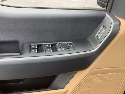 Used 2024 Ford F250 XLT AWD/4WD image 12