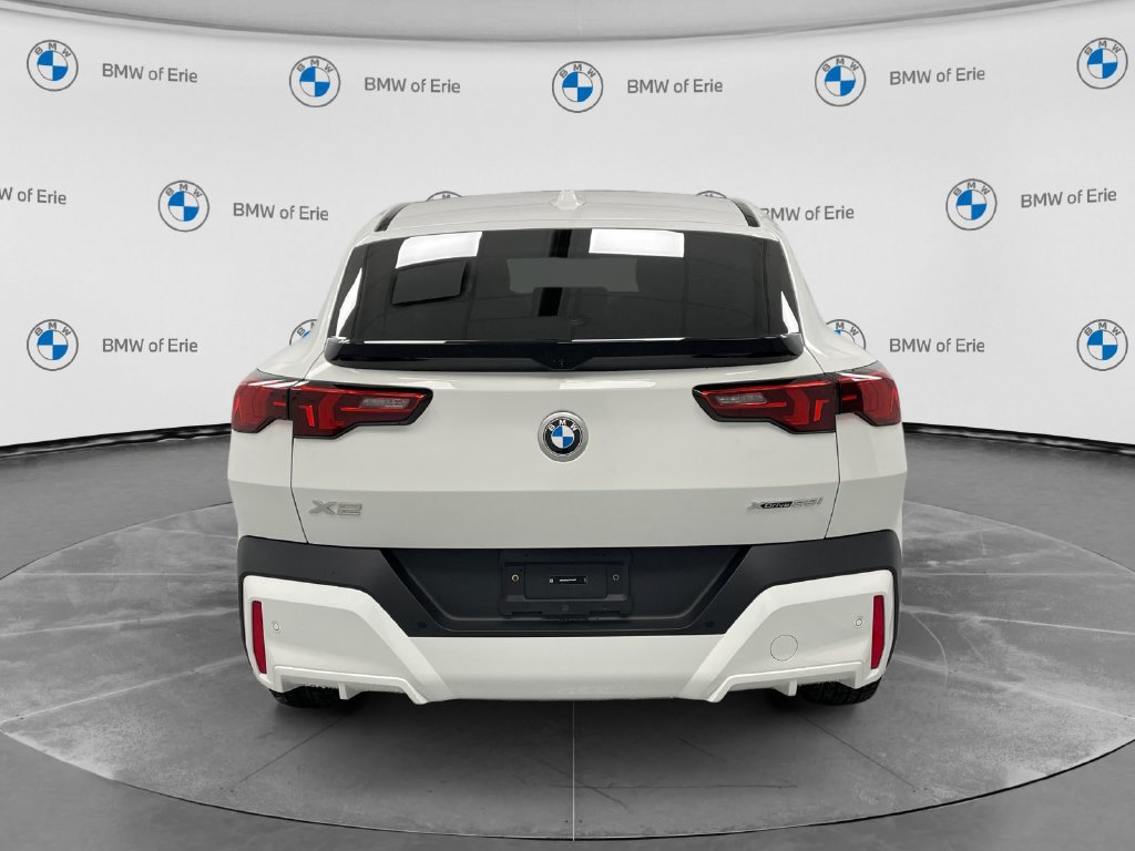 Certified 2026 BMW X2 xDrive28i AWD/4WD image 4