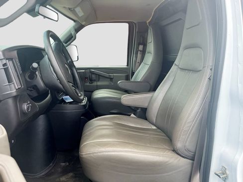 Used 2025 Chevrolet Express 2500 Extended w/ Safety Package RWD image 19