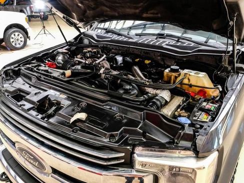 Used 2018 Ford F250 Lariat w/ Lariat Value Package image 42