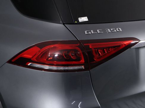Used 2022 Mercedes-Benz GLE 350 4MATIC image 18