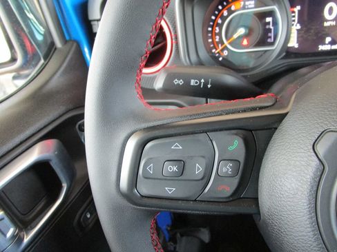 Used 2024 Jeep Wrangler Unlimited Rubicon w/ Technology Group AWD/4WD image 41