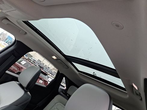 Used 2023 Ford Escape Platinum w/ Premium Technology Package image 15